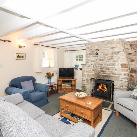Badger Cottage Mawgan Extérieur photo
