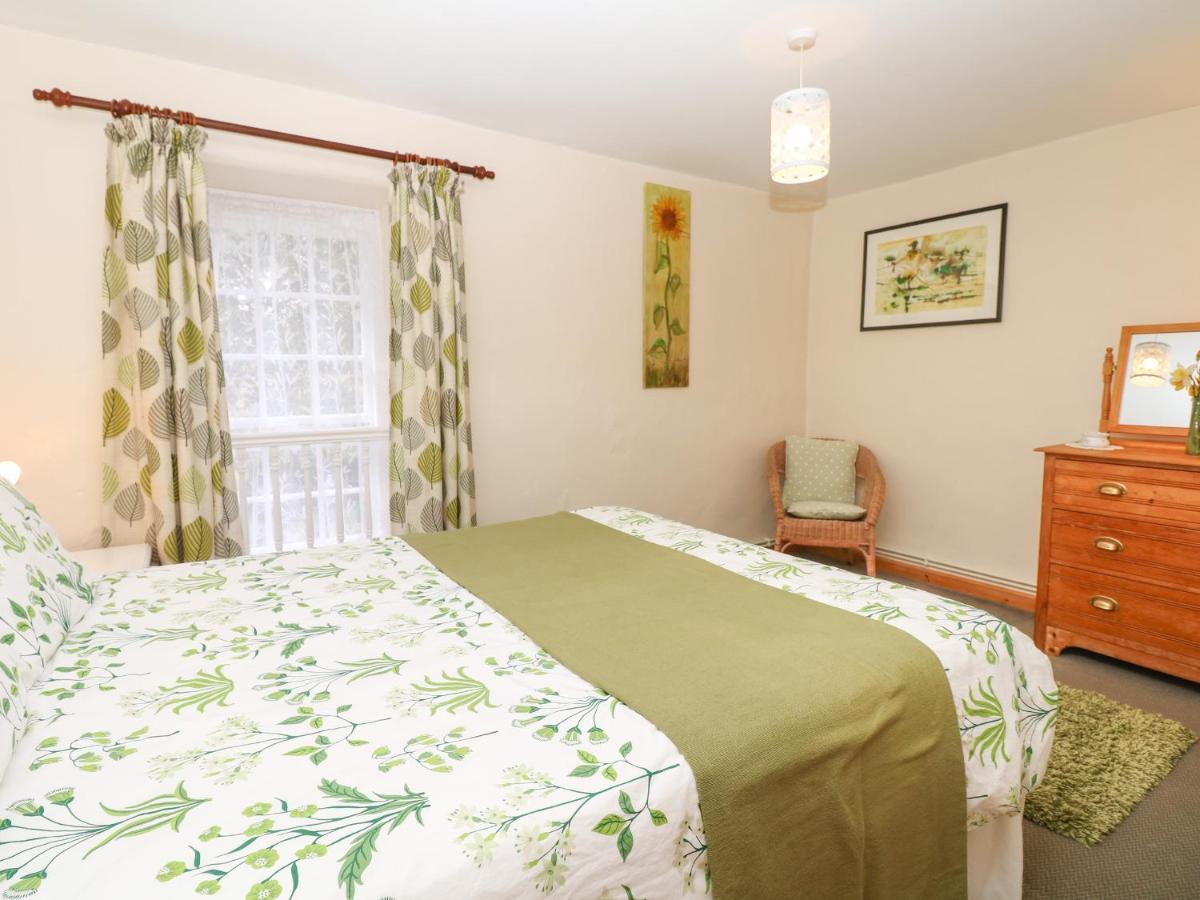 Badger Cottage Mawgan Extérieur photo