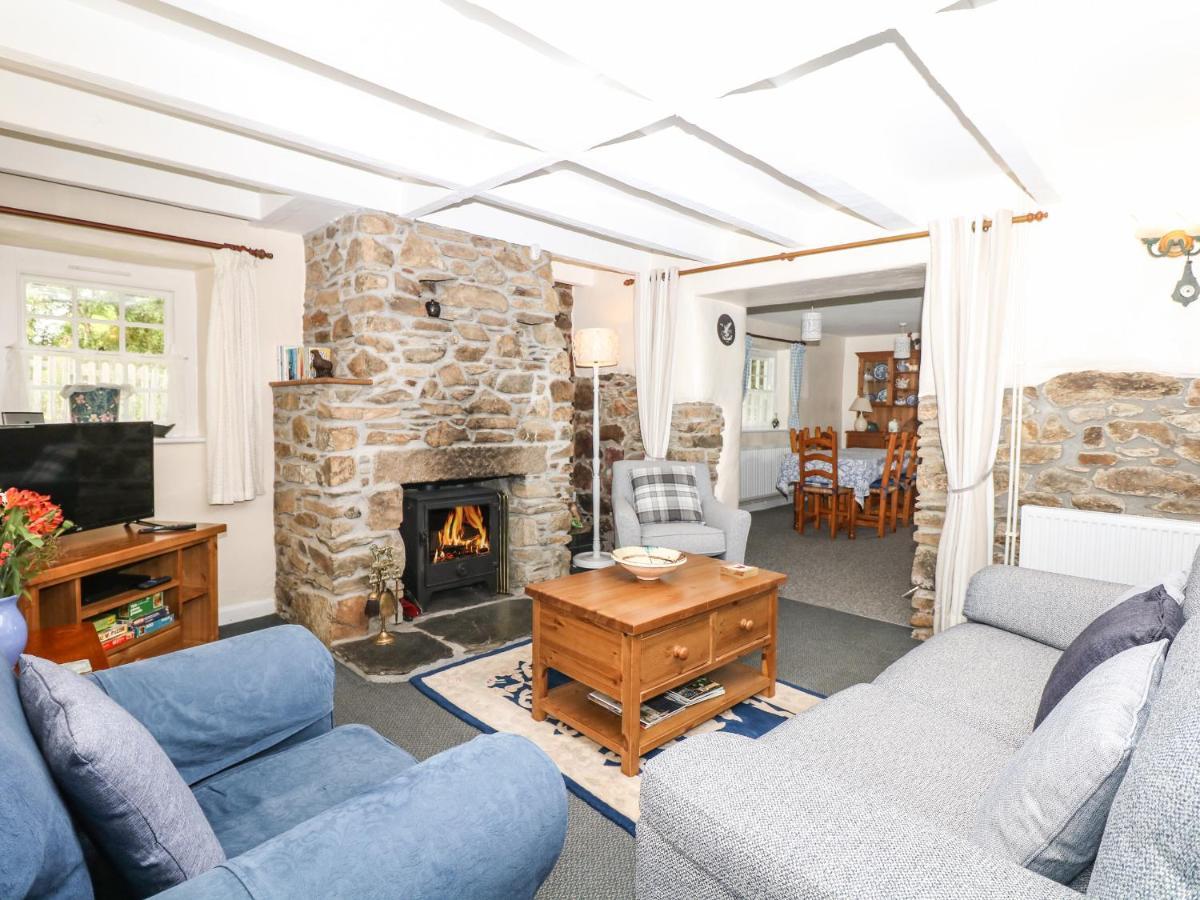 Badger Cottage Mawgan Extérieur photo