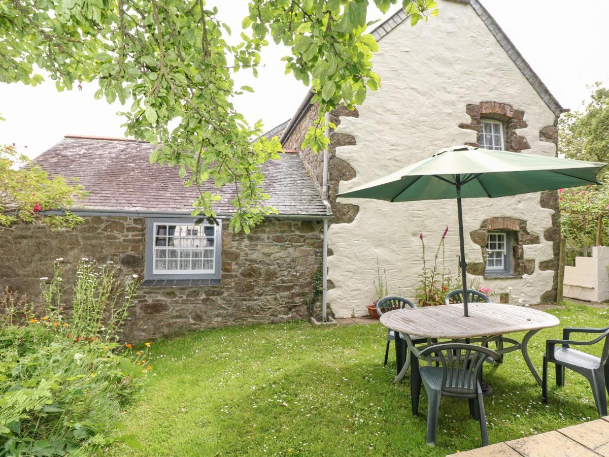 Badger Cottage Mawgan Extérieur photo